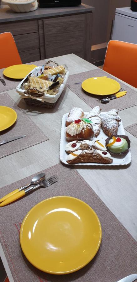 B&B Raggio Di Sole 포르토 엠페도클레 외부 사진